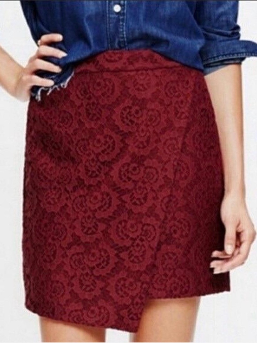 Madewell Lace Mini Skirt Size 6 – Burgundy Floral | Asymmetrical Hem